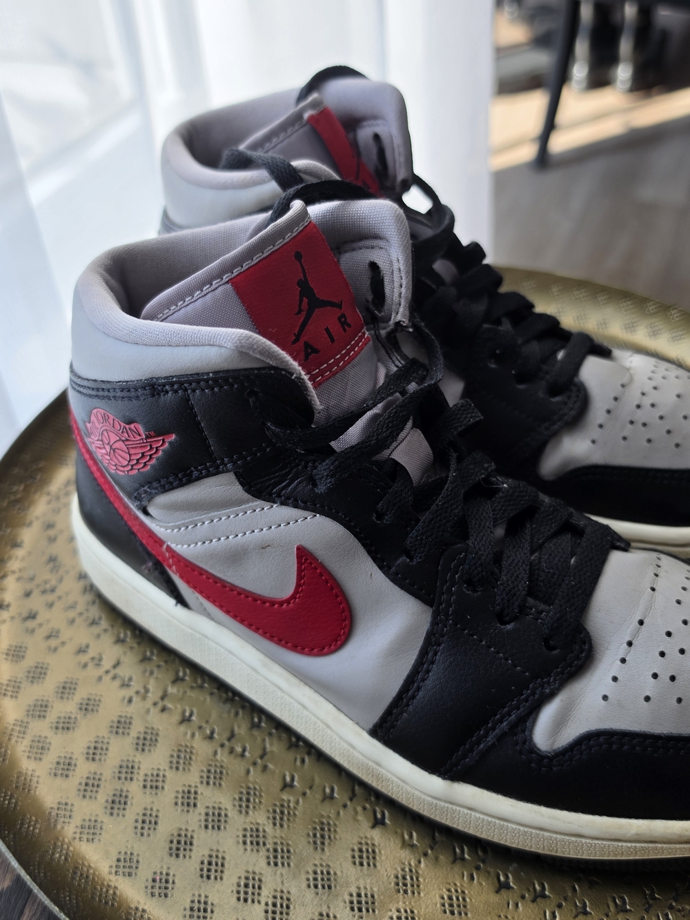Jordan 1 Mid Sneakers Men's Size 8 - Women's 9.5, Black/White/Red